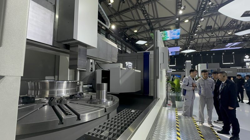 五轴数控机床：揭秘进口品牌的差异与选型要点