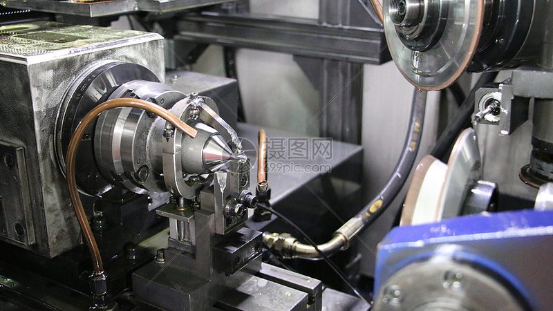 数控车铣复合机床加工中心：揭秘其核心参数与选型逻辑